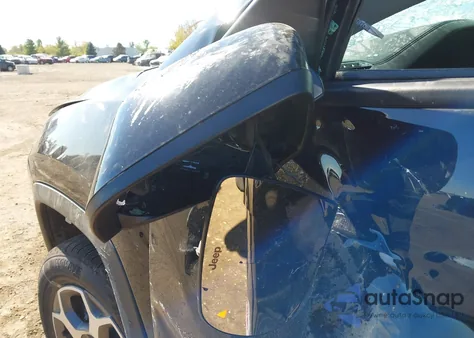 2022 Jeep Compass Trailhawk 4X4 z USA, uszkodzony, nr VIN 3C4NJDDB3NT189310